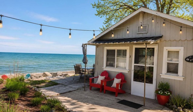 Anchorage Lakeview Cottage