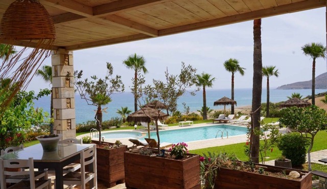 Aneria Suites
