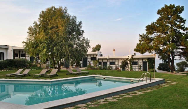 Angelbay Bungalows