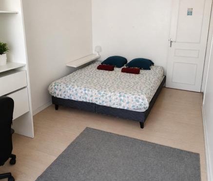 ANGLET, Chambre privée dans appartement centrale