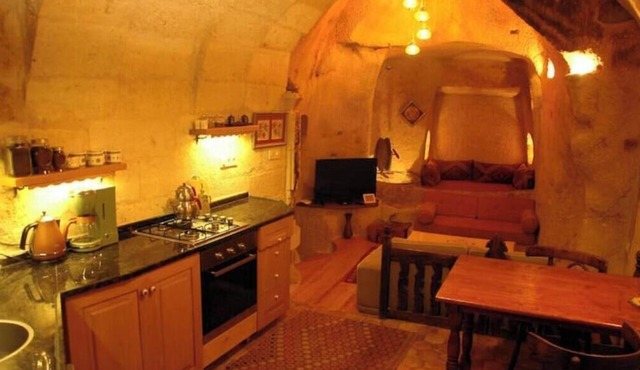 Anitya Cave House with Turkish Bath – Historic Winery Retreat