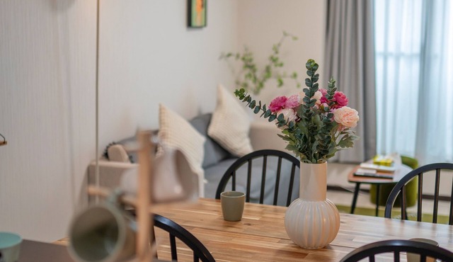 Anko 105sqm Teredacho;5mins JR Loop near Tennoji/Shinsaibashi Namba; USJ Direct