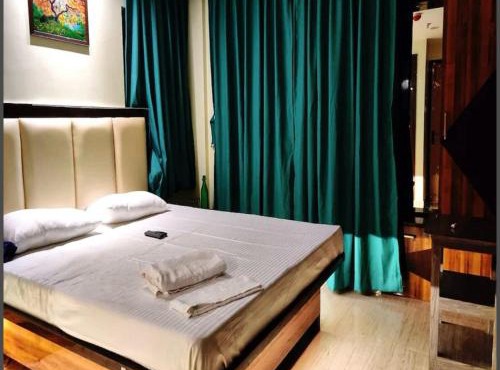 ankureet hotel