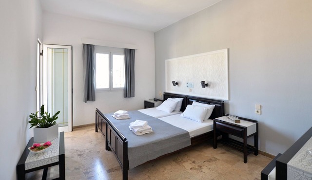 Anna's Double Room 150 meters from the sea