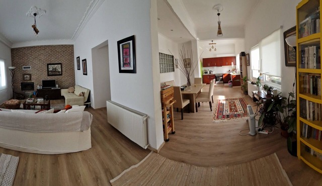 Anna's House