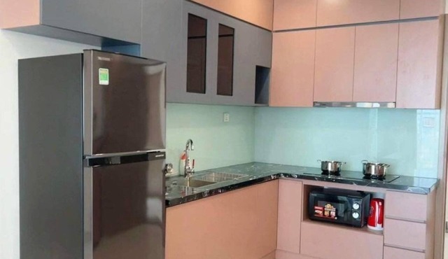 Anna's nice and warm 2 BR with lake view - Vinhomes Ocean Park