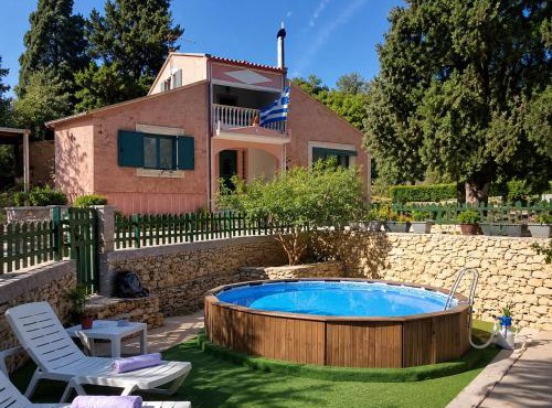 Anna's Traditional Villa, Pool & Hiking Trail