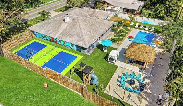 AnnaMariaIsland-2KingSuites-SLEEPS 18-Pickleball-hottub-Arcadea-HtdPOOL- FirePit