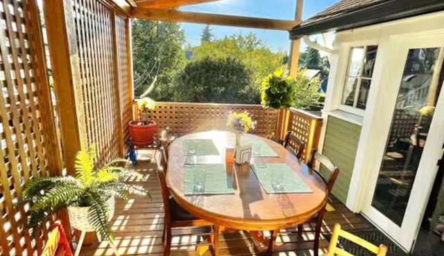 Anne Haven Spacious Retreat DT Seattle