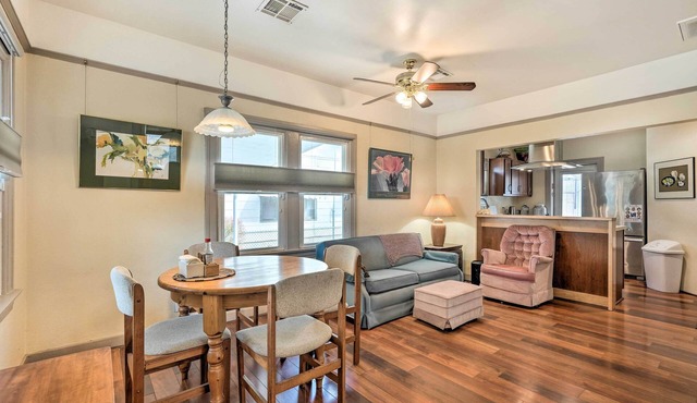 Annie’s Green Bungalow: 2 Mi to Downtown Phoenix!