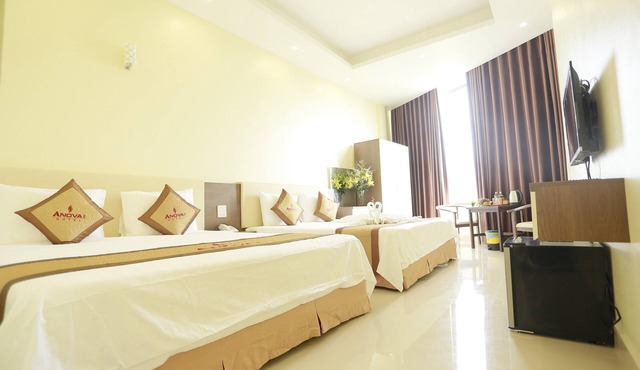 Anova 2 Hotel