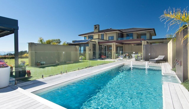 Ansarli Villa - Stunning Villa overlooking the Moutere inlet