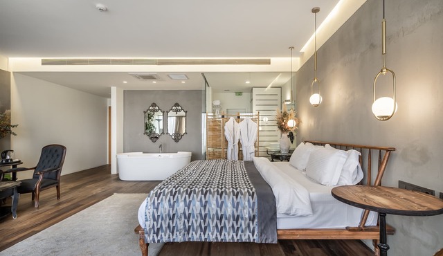 Ansen Suites