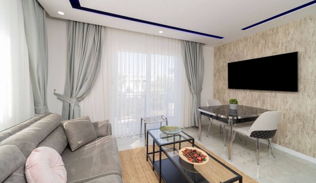 Antalya Central Flat, 15 Min to Mermerli Beach