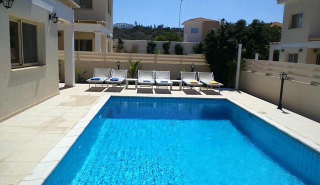 Anthorina Villa 17