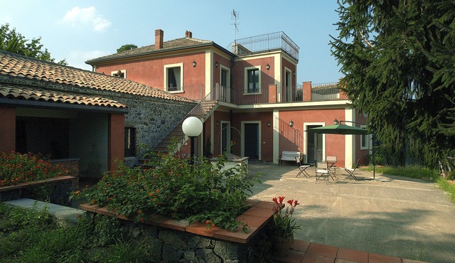 Antica Dimora Benanti - Typical Sicilian Villa