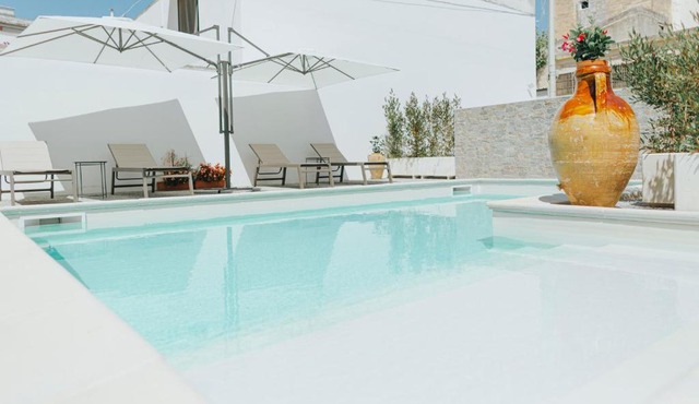 ANTICA VILLA La Viola, Suite with private pool