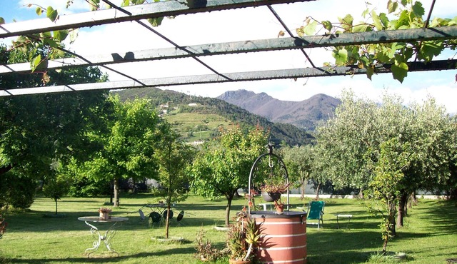 Antiche Travi:cosy flat in ancient farmhouse, 4km from the sea and near the Alps