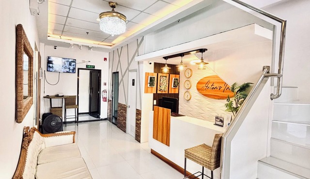 Anton's Inn Hotel