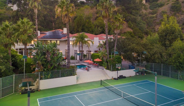 Anzio - Contemporary Bel Air Estate with Endless Amenities