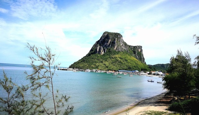 Aow Noi Sea View Resort