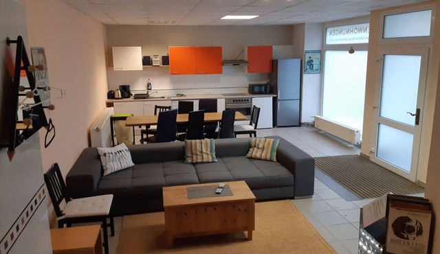 AP 7-room ground floor - 4 to 8 people - 135 m²