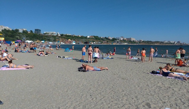 Apart, 3 rooms, max. 6 pers. 10 min to the beach, 2 min to all attractions