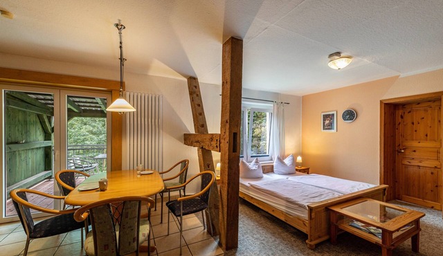 Apartment 'Ferienwohnung Wels' with Balcony and Wi-Fi