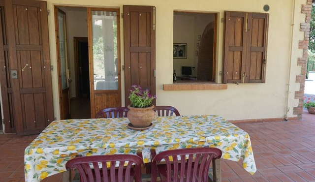 Apartment '3' with Shared Pool, Shared Garden and Wi-Fi