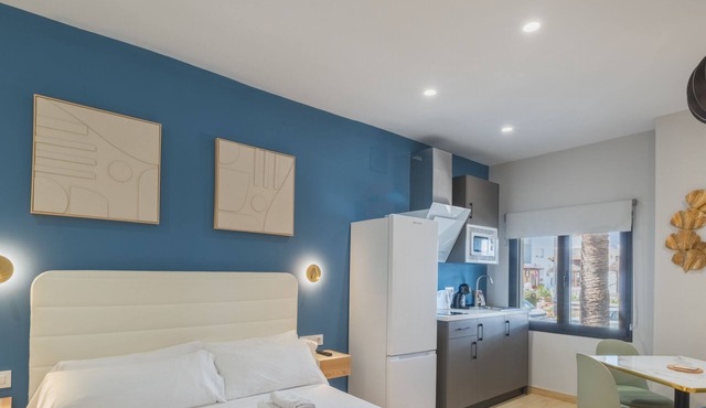 Apartamento Estudio - CORAL ZAHARA Suites by Cadiz4Rentals