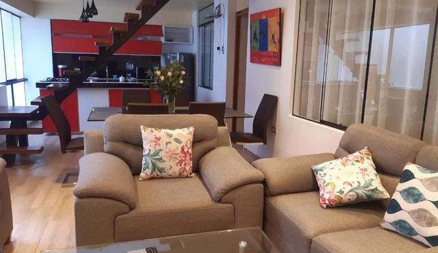 Apartament 11 people full fourniture with private bathrooms and transport encluded