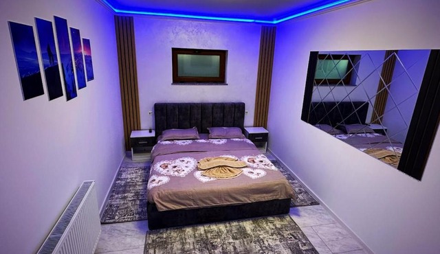 Apartament 2 dormitoare LUX situat la parter in complex ApartHotel Botosani 3