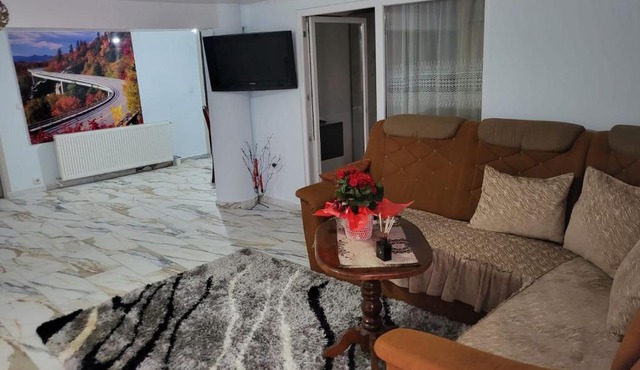 Apartament cu terasa si gratar