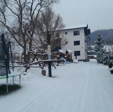 Apartamente Ambrus E Studio 21 Praid