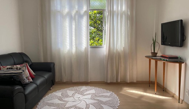 Apartamento Acolhedor e Bem Localizado