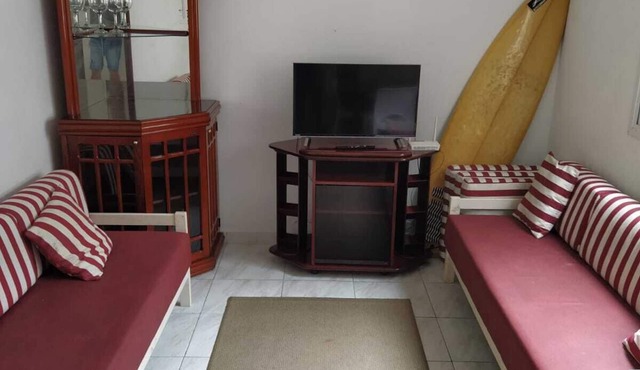 Apartamento a 200m Praias Astúrias e Tombo