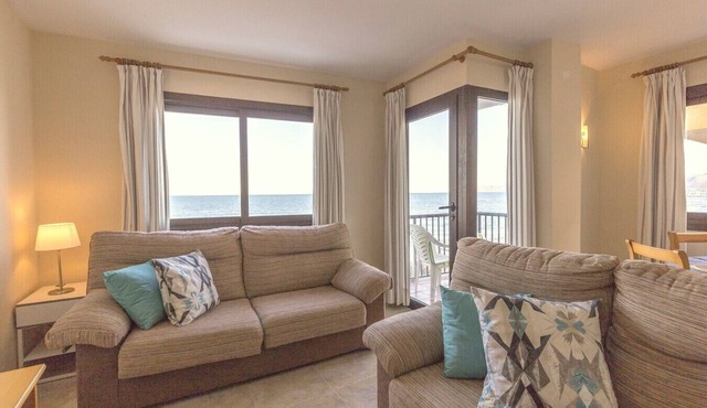 Apartamento con espectaculares vistas al mar