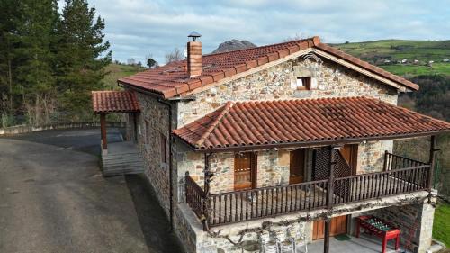 Apartamento con terraza en el Valle de Soba