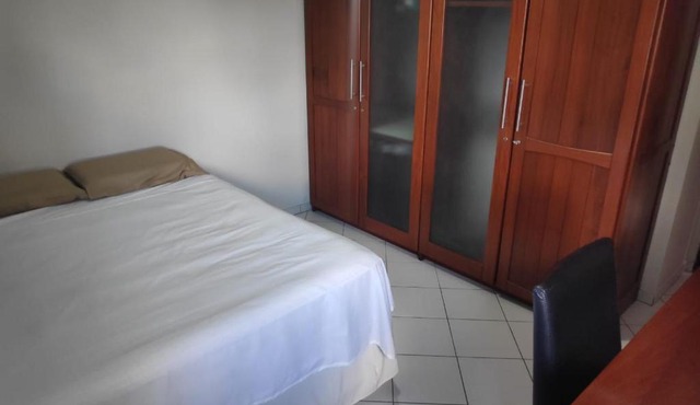 Apartamento de 3 quartos com vista para o mar