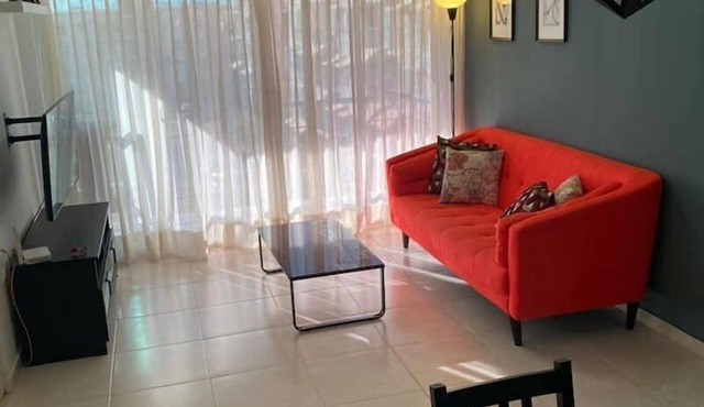 Apartamento Moderno a 10 Minutos de el Aeropuerto