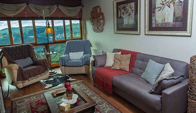 Apartamento duplex com lareira e WiFi - Gramado/RS