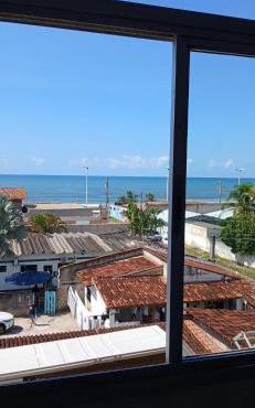 Apartamento em Jacaraípe com quarto climatizado