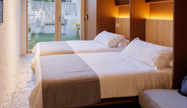 Apartamento estudio con terraza-pensión*