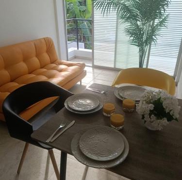 Apartamento lindo con balcon