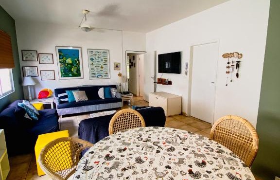 Apartamento no Guaruja - 150M da praia