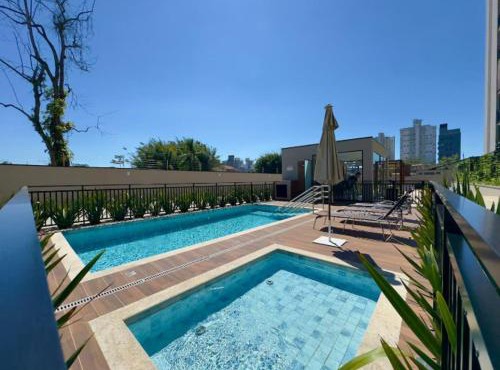 Apartamento Piçarras Piscina Churrasqueira e Vista Mar