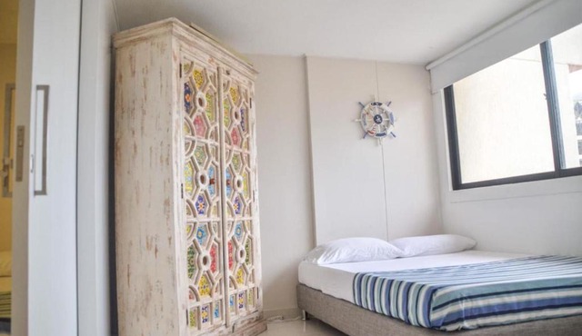 APARTAMENTOS CON PISCINA Y WiFi CERCA DE LA PLAYA