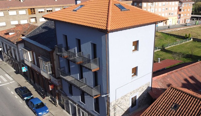 Apartamentos Puerta de Occidente