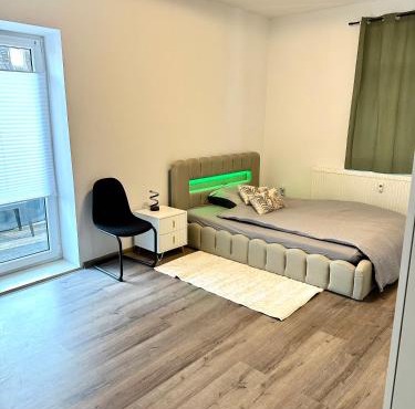Aparthotel mit Balkon