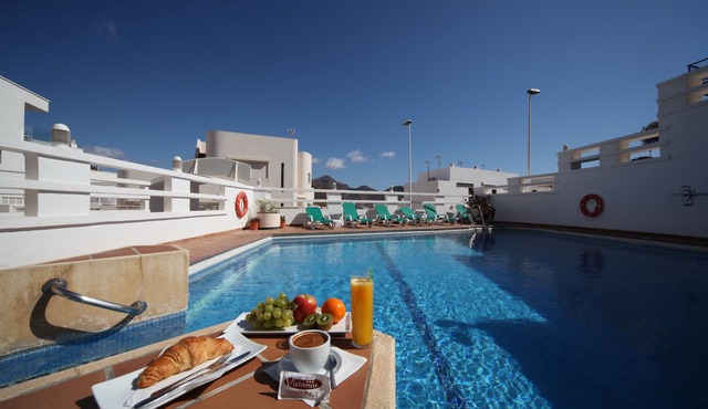 Aparthotel Vistamar